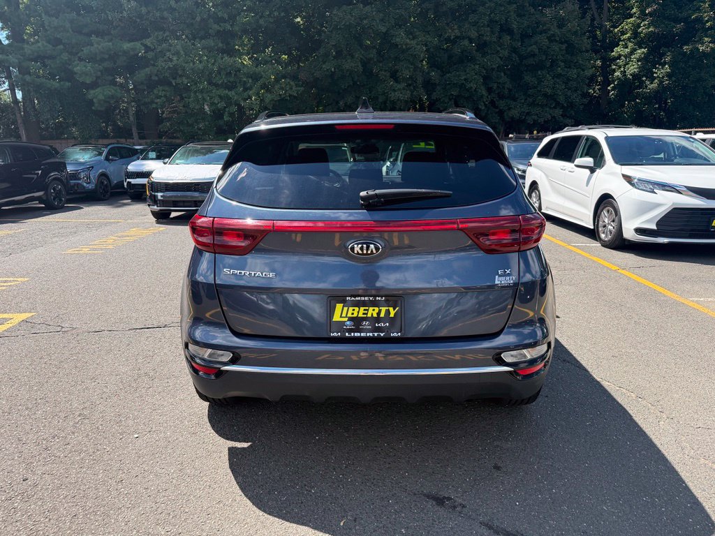 Used 2022 Kia Sportage EX AWD/4WD image 6