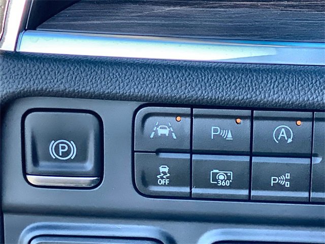 New 2026 Chevrolet Suburban Premier image 21