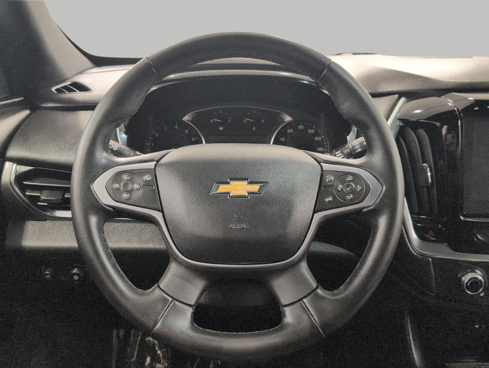 Used 2023 Chevrolet Traverse LT AWD/4WD image 5