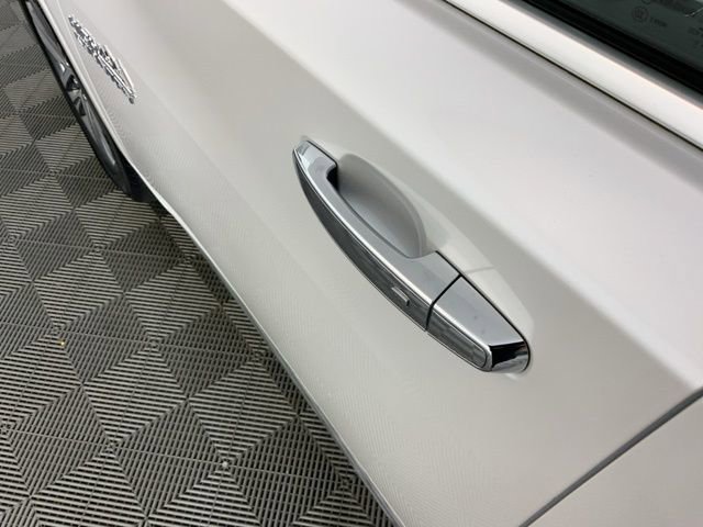 Used 2022 Chevrolet Traverse High Country image 11