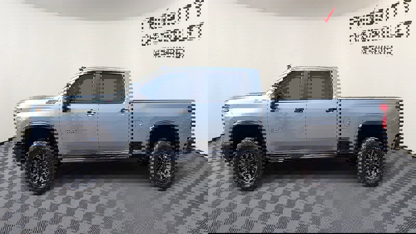 Used 2024 Chevrolet Silverado 2500 ZR2 w/ Technology Package AWD/4WD image 5