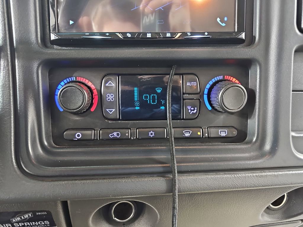 Used 2003 Chevrolet Silverado 2500 LS image 27