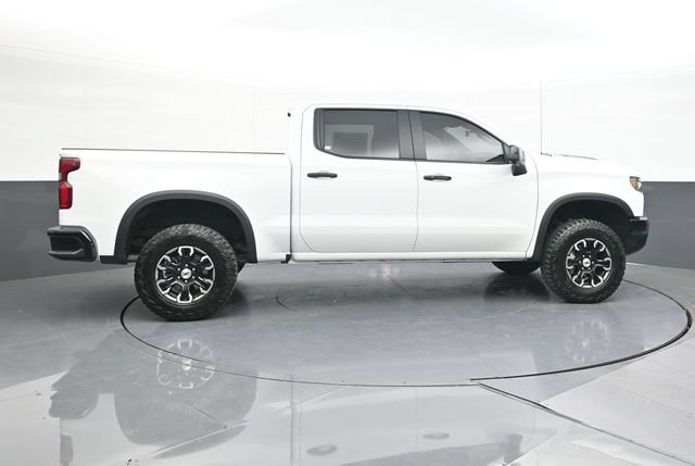 Used 2024 Chevrolet Silverado 1500 ZR2 w/ Technology Package AWD/4WD image 17