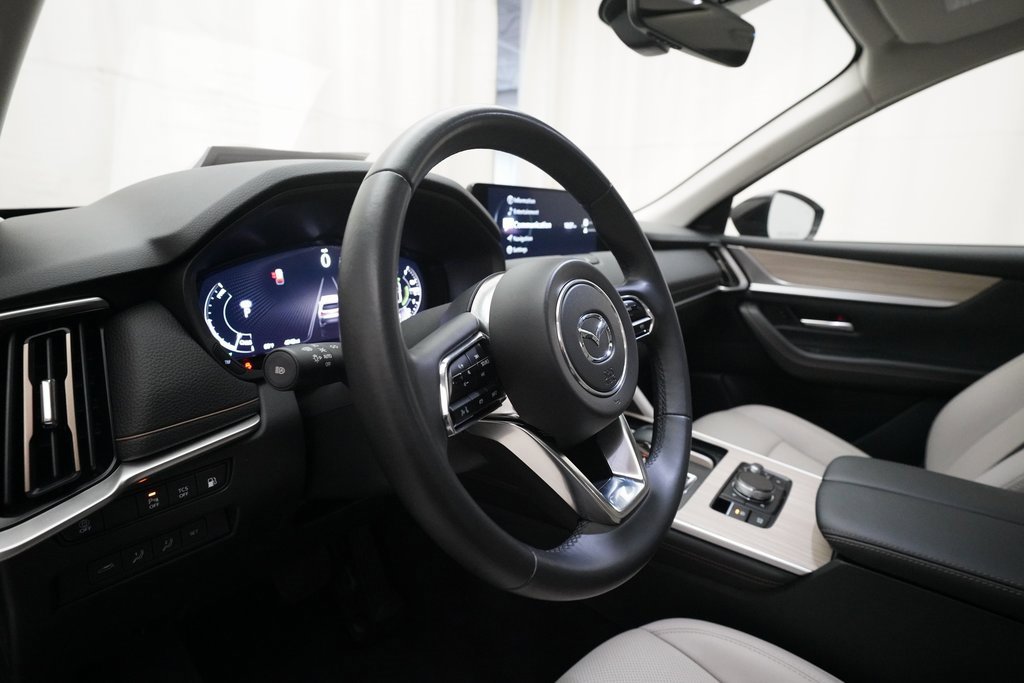 Certified 2025 MAZDA CX-90 Plug-In Hybrid w/Premium Sport image 8