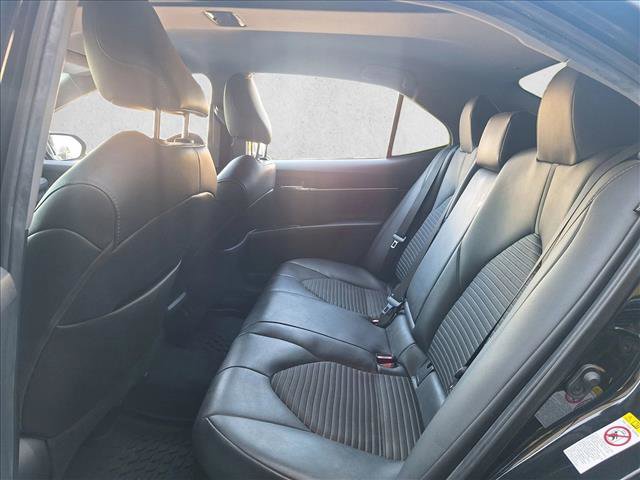 Used 2019 Toyota Camry SE image 14