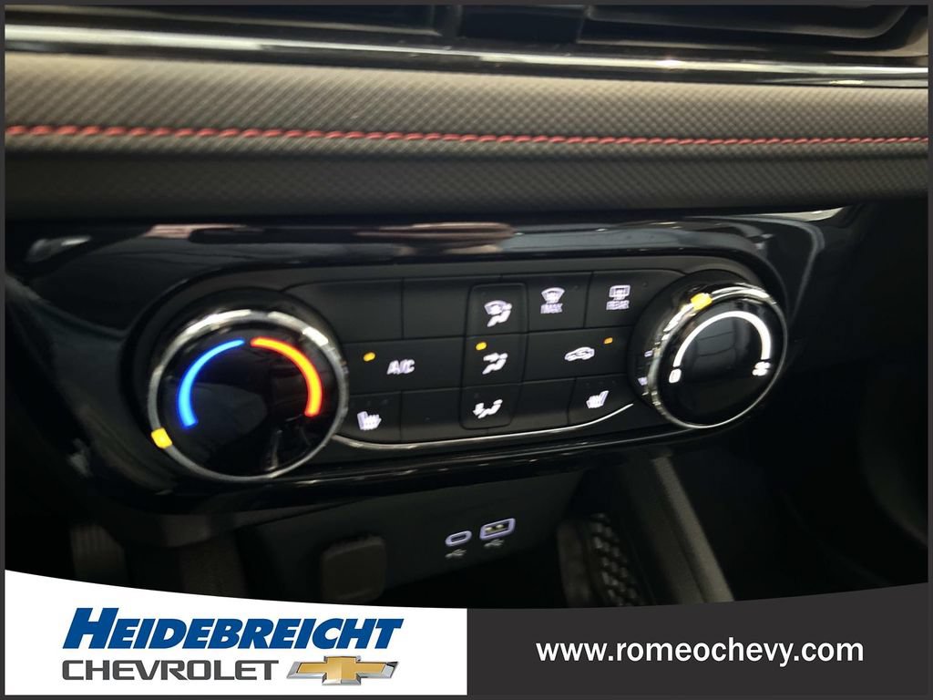 Used 2024 Chevrolet TrailBlazer RS w/ Driver Confidence Package AWD/4WD image 23