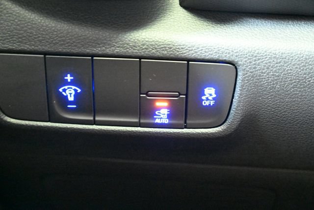 Used 2023 Hyundai Kona SE FWD image 45