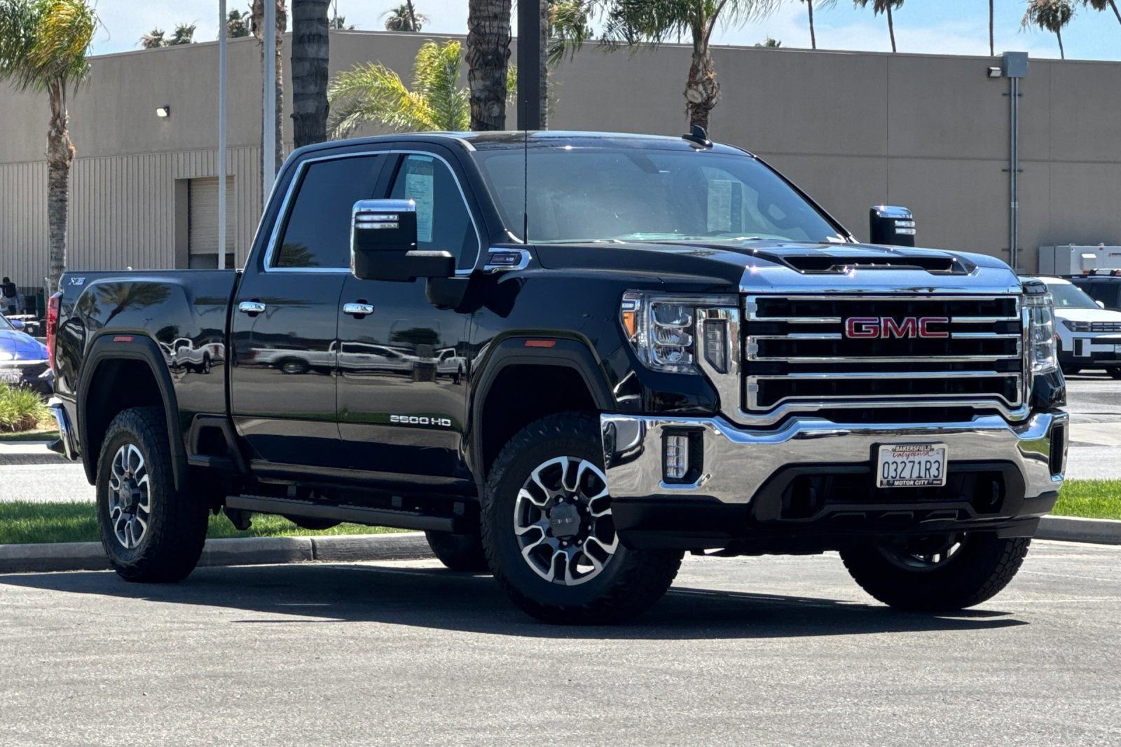 Certified 2023 GMC Sierra 2500 SLT w/ SLT Convenience Package AWD/4WD image 2