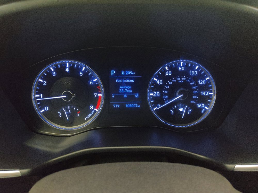 Used 2020 Hyundai Santa Fe SE FWD image 23