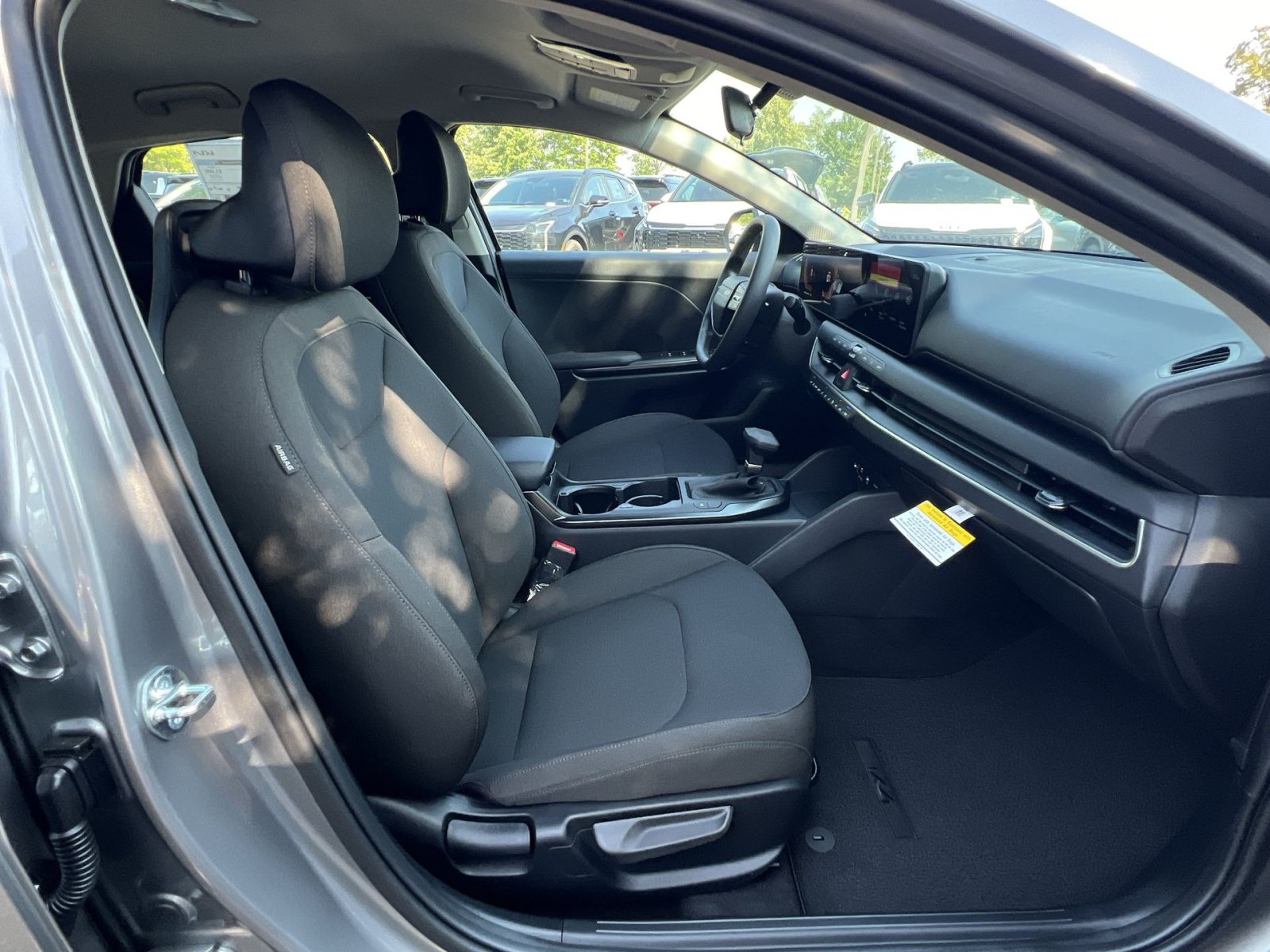 New 2026 Kia K4 FWD image 32