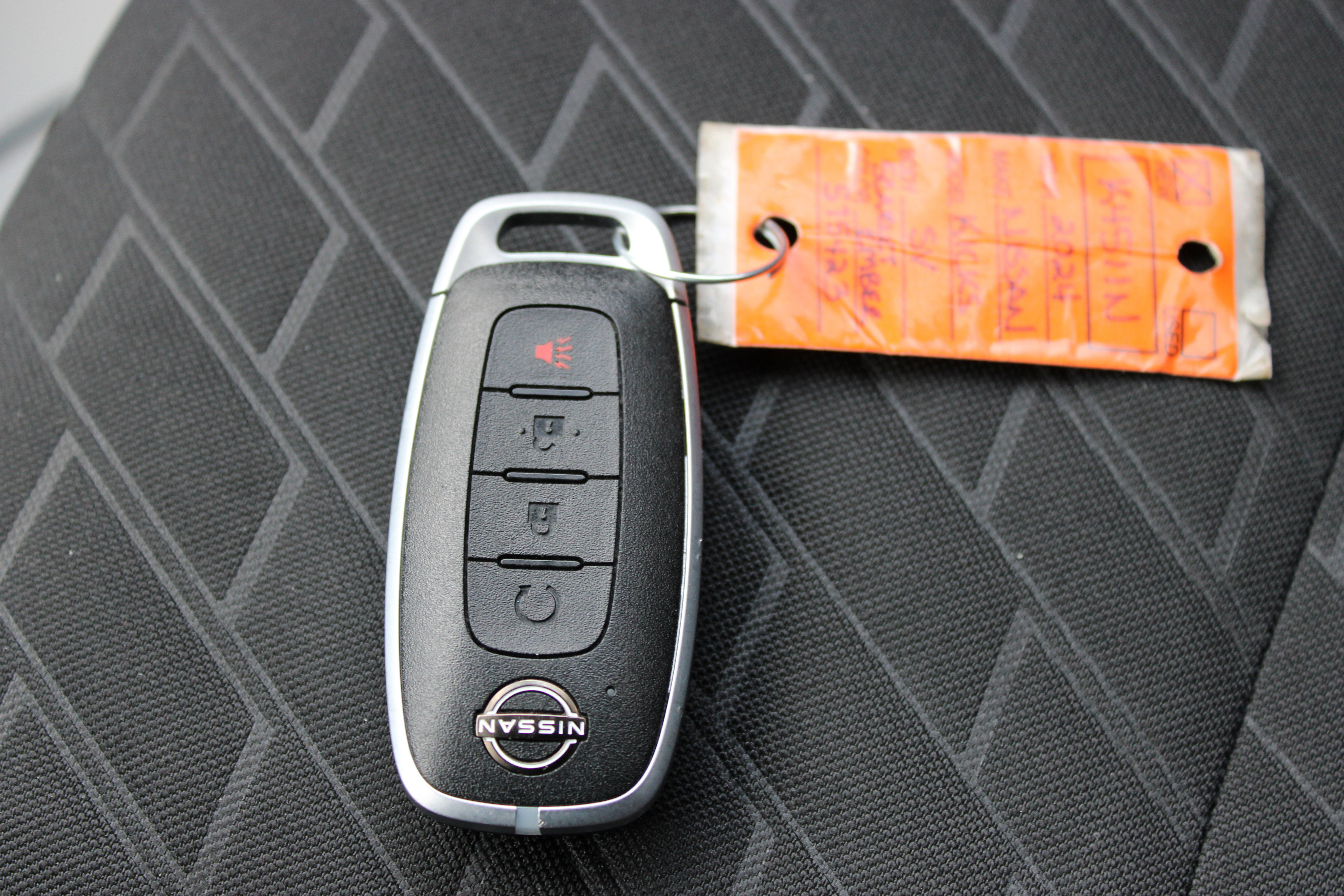 Certified 2024 Nissan Kicks SV image 30