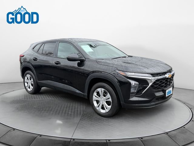 Used 2025 Chevrolet Trax LS image 7