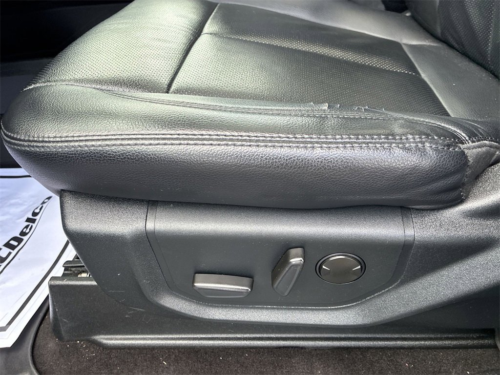 Used 2020 Ford Expedition XLT w/ Equipment Group 202A image 12