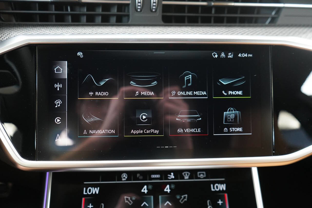 Used 2025 Audi RS 7 Performance AWD/4WD image 98