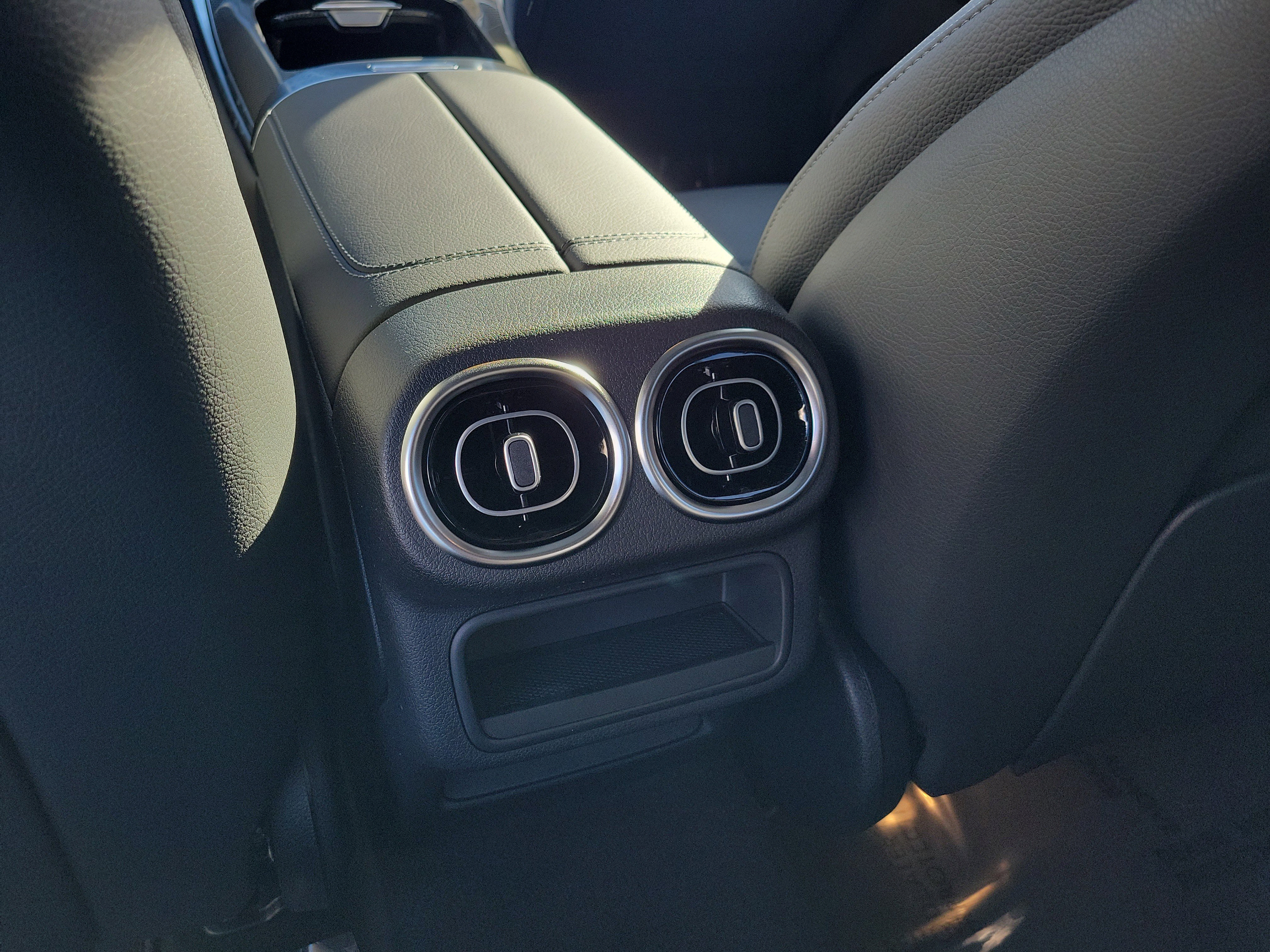 Certified 2026 Mercedes-Benz GLC 300 image 29