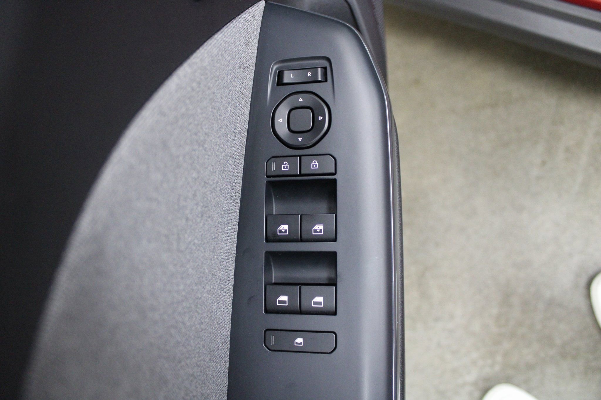 Used 2025 Kia K4 EX image 12