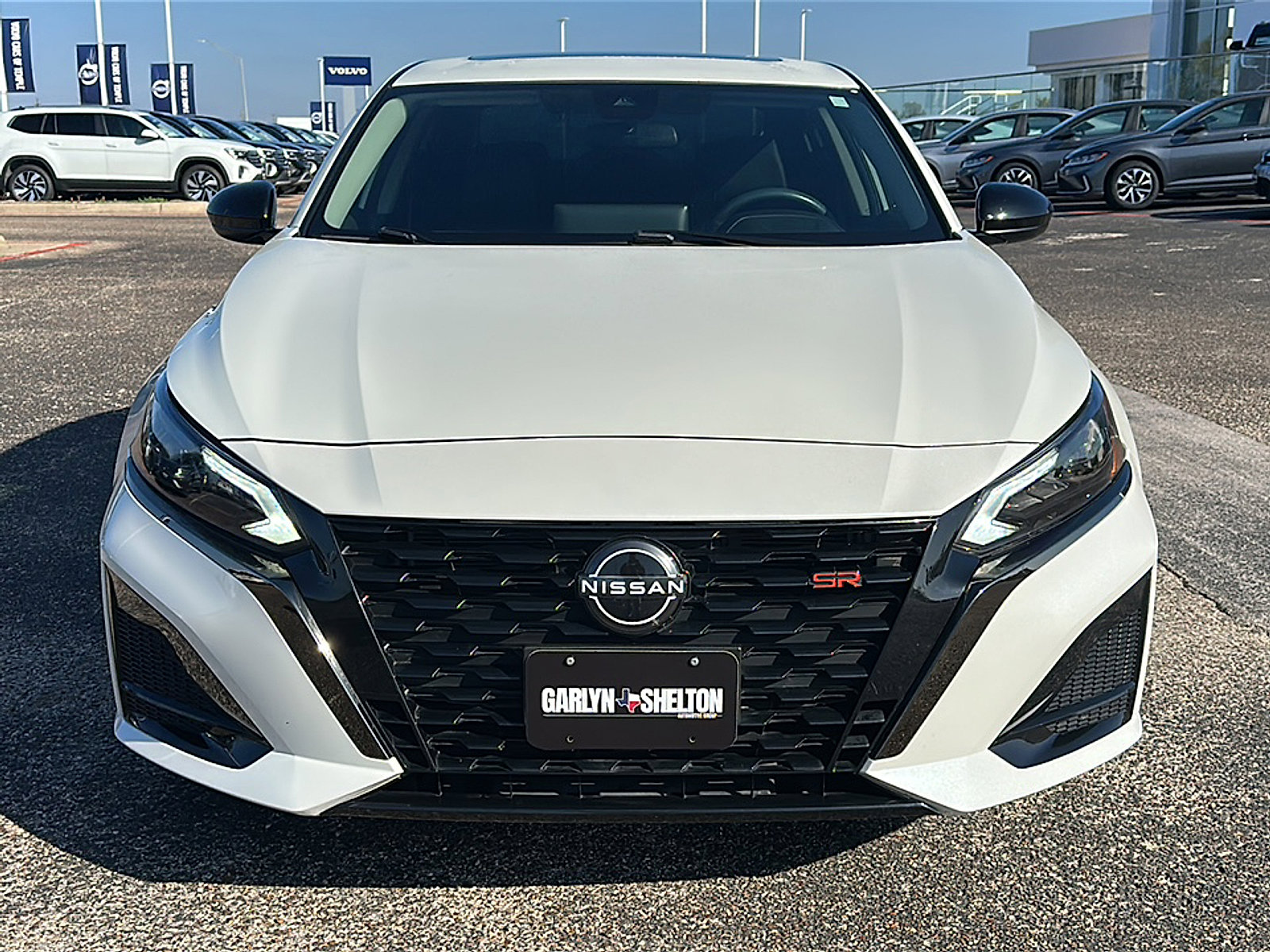 Used 2023 Nissan Altima 2.5 SR w/ SR Premium Package image 11