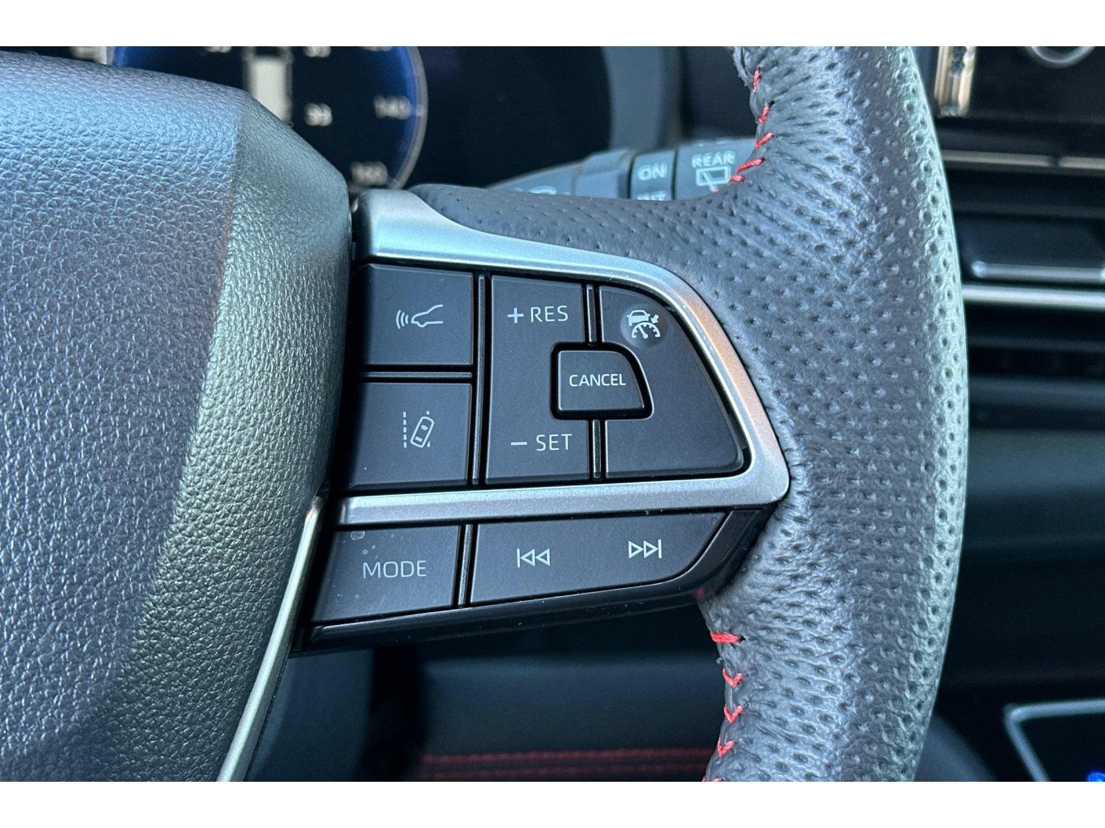 Used 2026 Toyota Sienna XSE AWD/4WD image 29