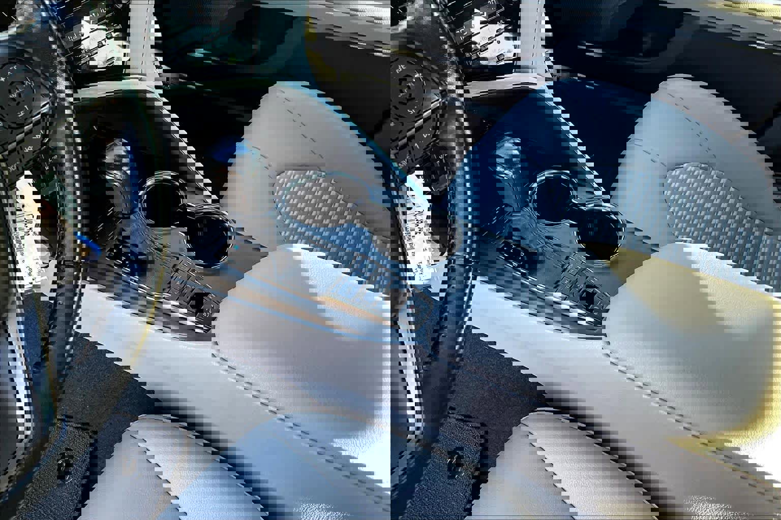 Used 2023 Toyota Camry SE image 15