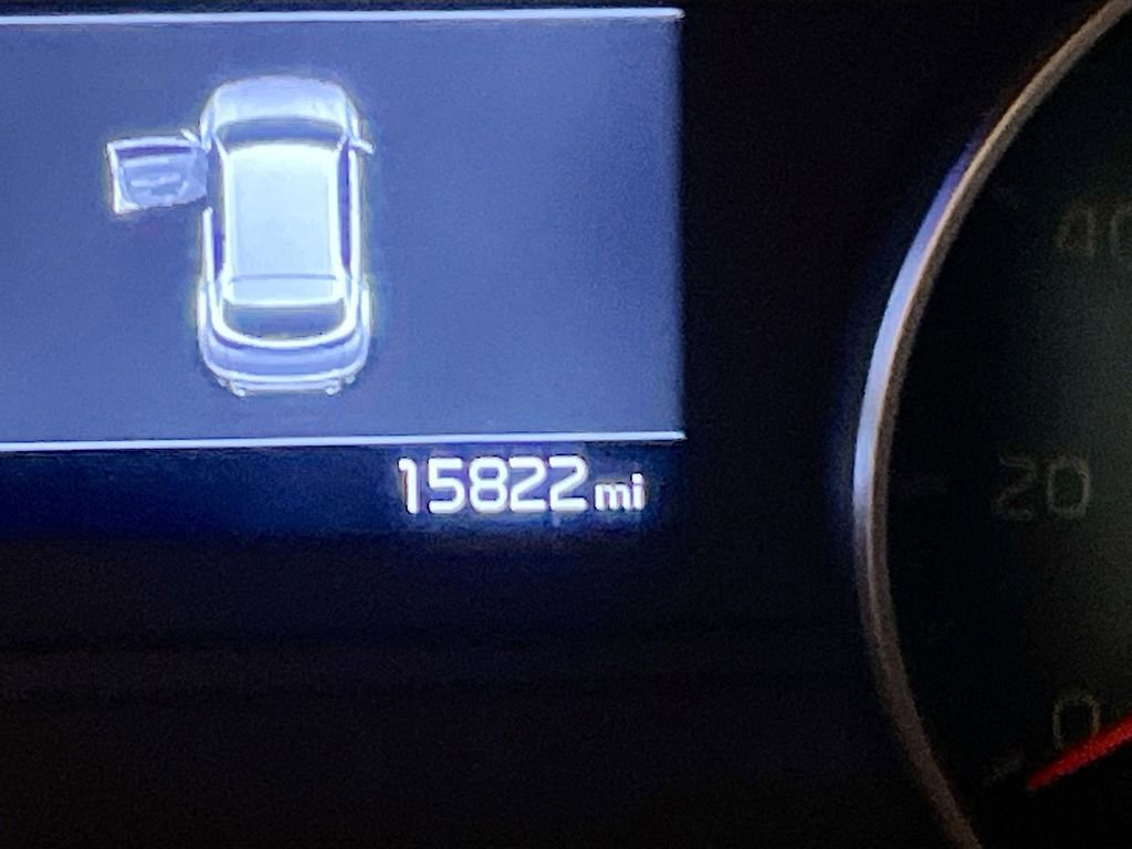 Used 2022 Kia Sportage LX image 12