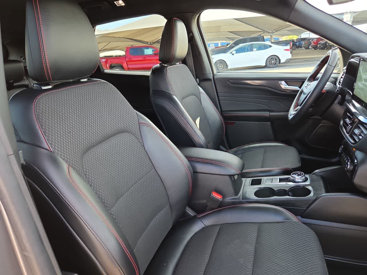 Used 2024 Ford Escape ST-Line w/ Tech Pack #1 FWD image 18