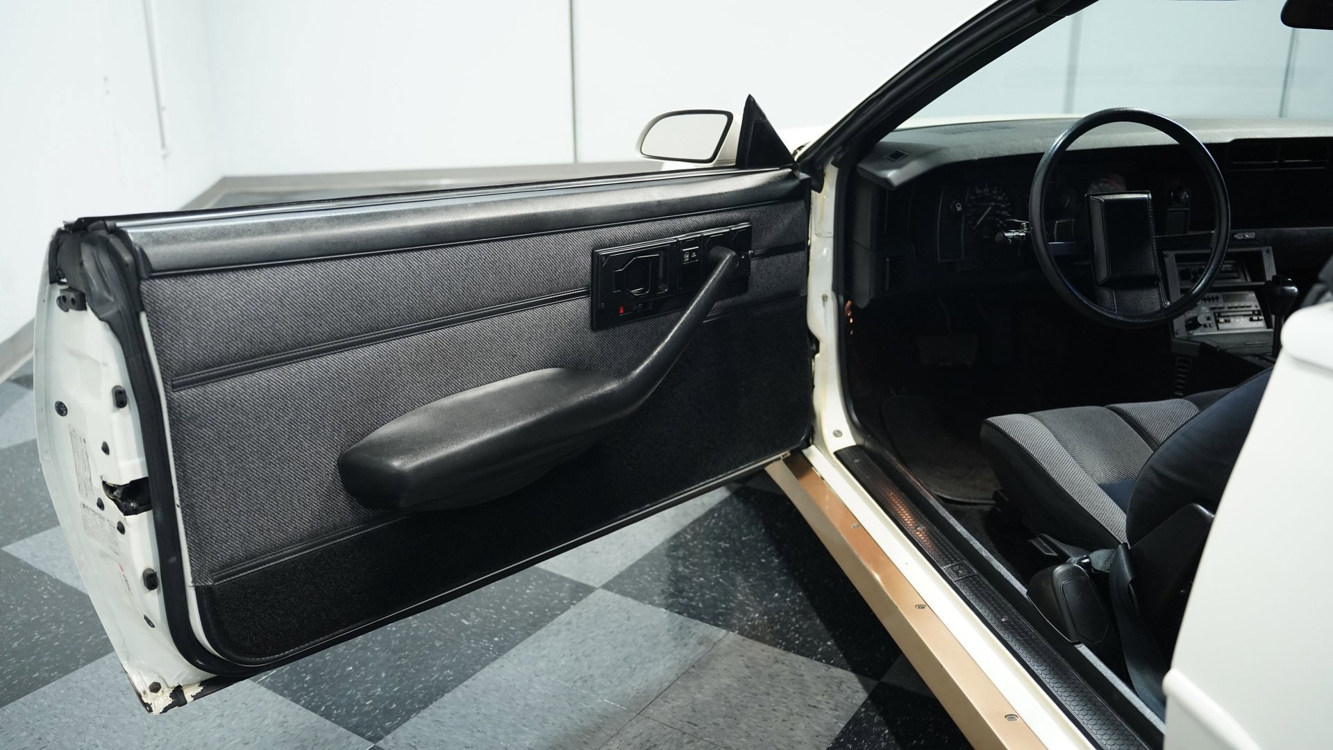 Used 1988 Chevrolet Camaro LT image 31