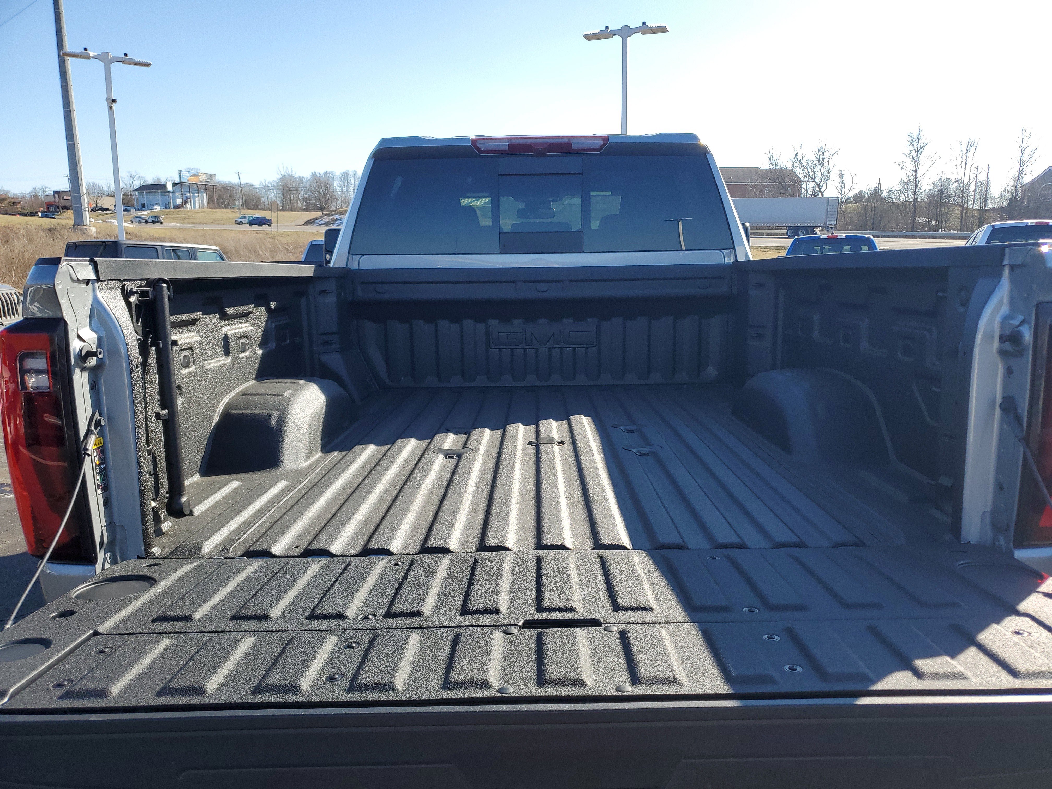 New 2025 GMC Sierra 2500 SLT w/ SLT Premium Package image 11