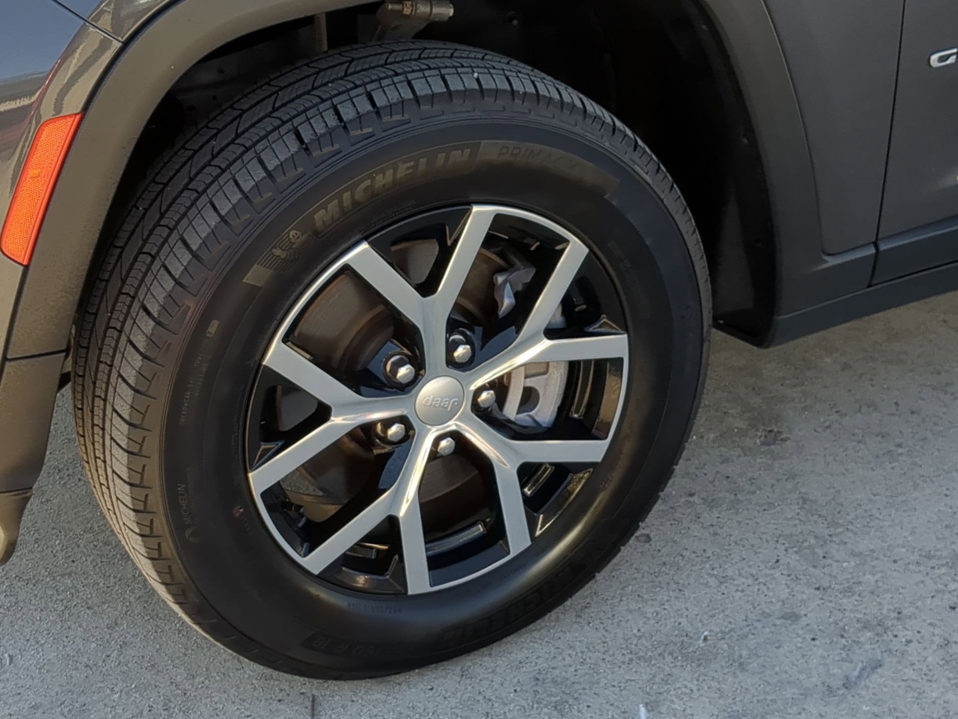 Used 2024 Jeep Grand Cherokee L Limited image 11