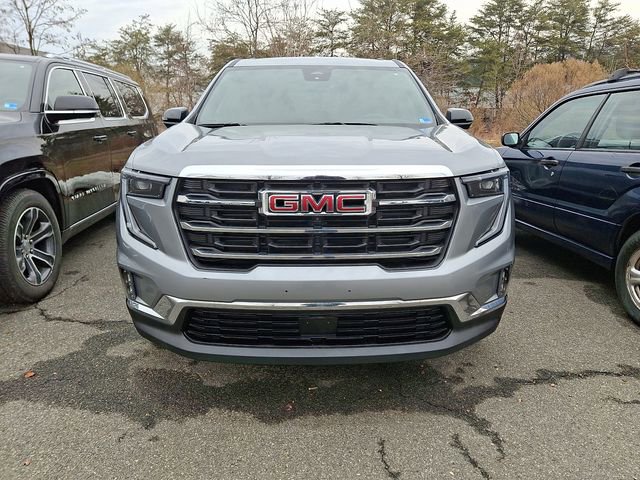 Used 2024 GMC Acadia Elevation image 3