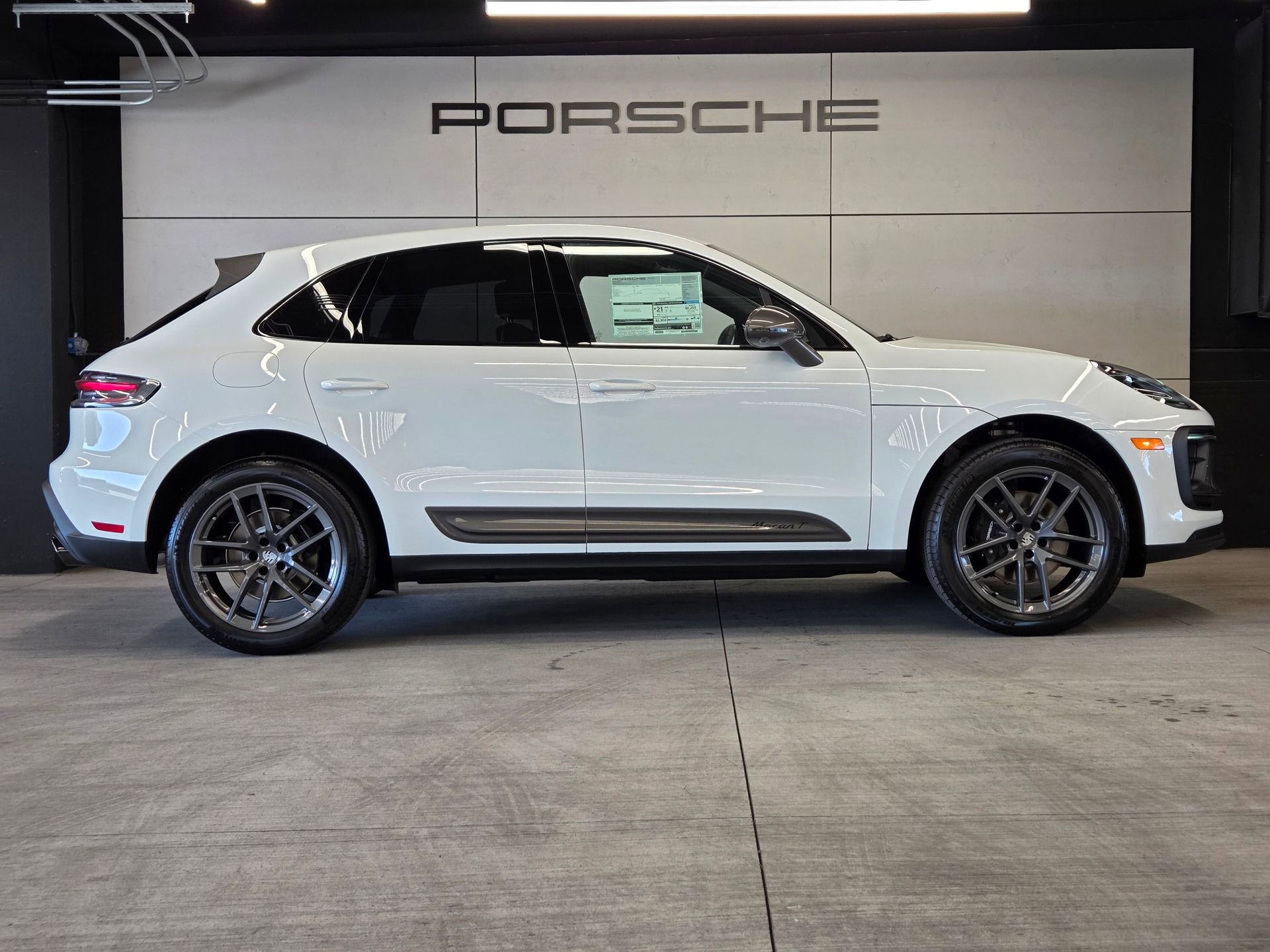 New 2026 Porsche Macan Turbo AWD/4WD image 27