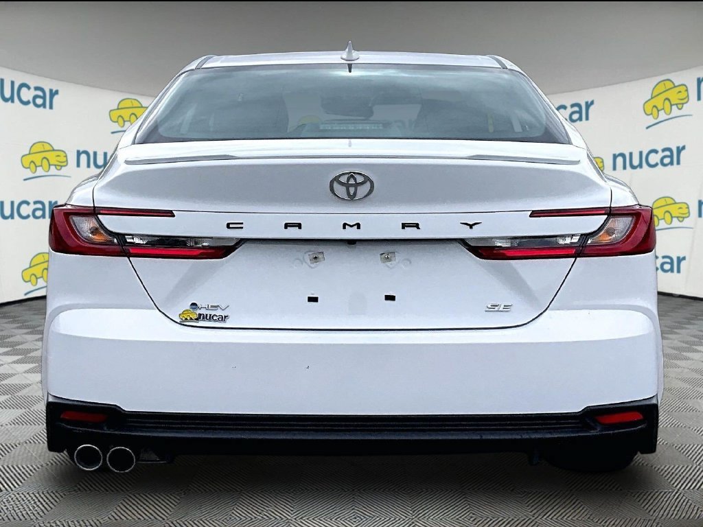Used 2026 Toyota Camry SE FWD image 5