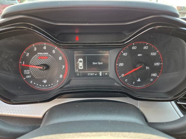 Used 2025 Chevrolet Trax RS w/ Sunroof Package FWD image 36