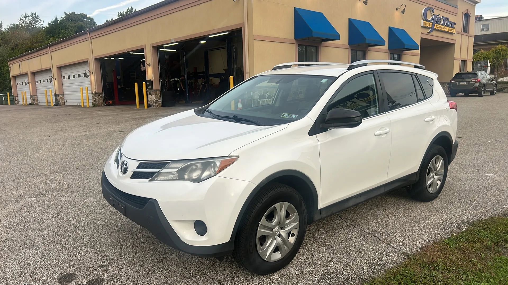 Used 2015 Toyota RAV4 LE image 15