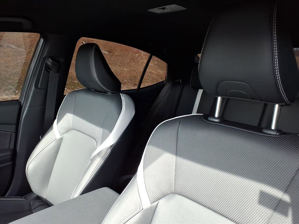 Used 2025 Toyota Camry SE image 30