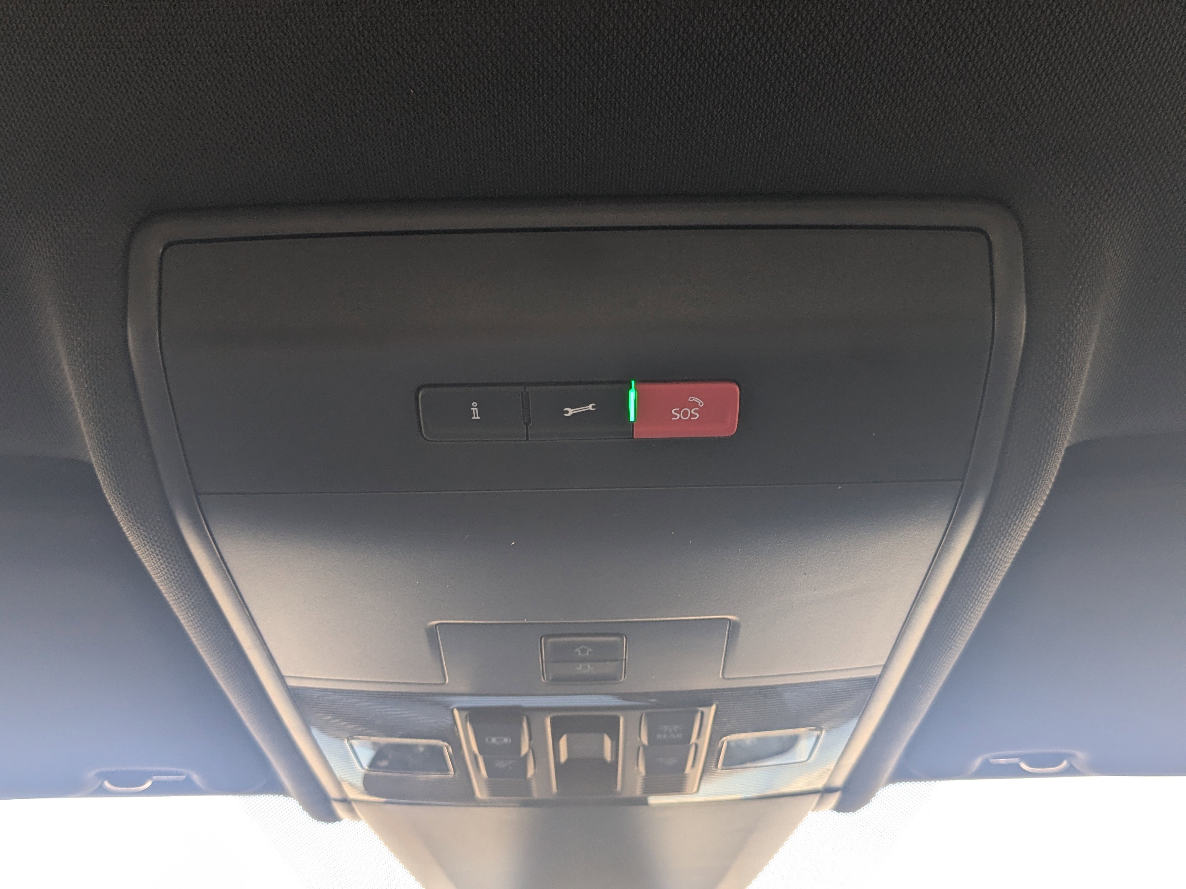 Used 2023 Volkswagen Atlas Cross Sport SEL image 37