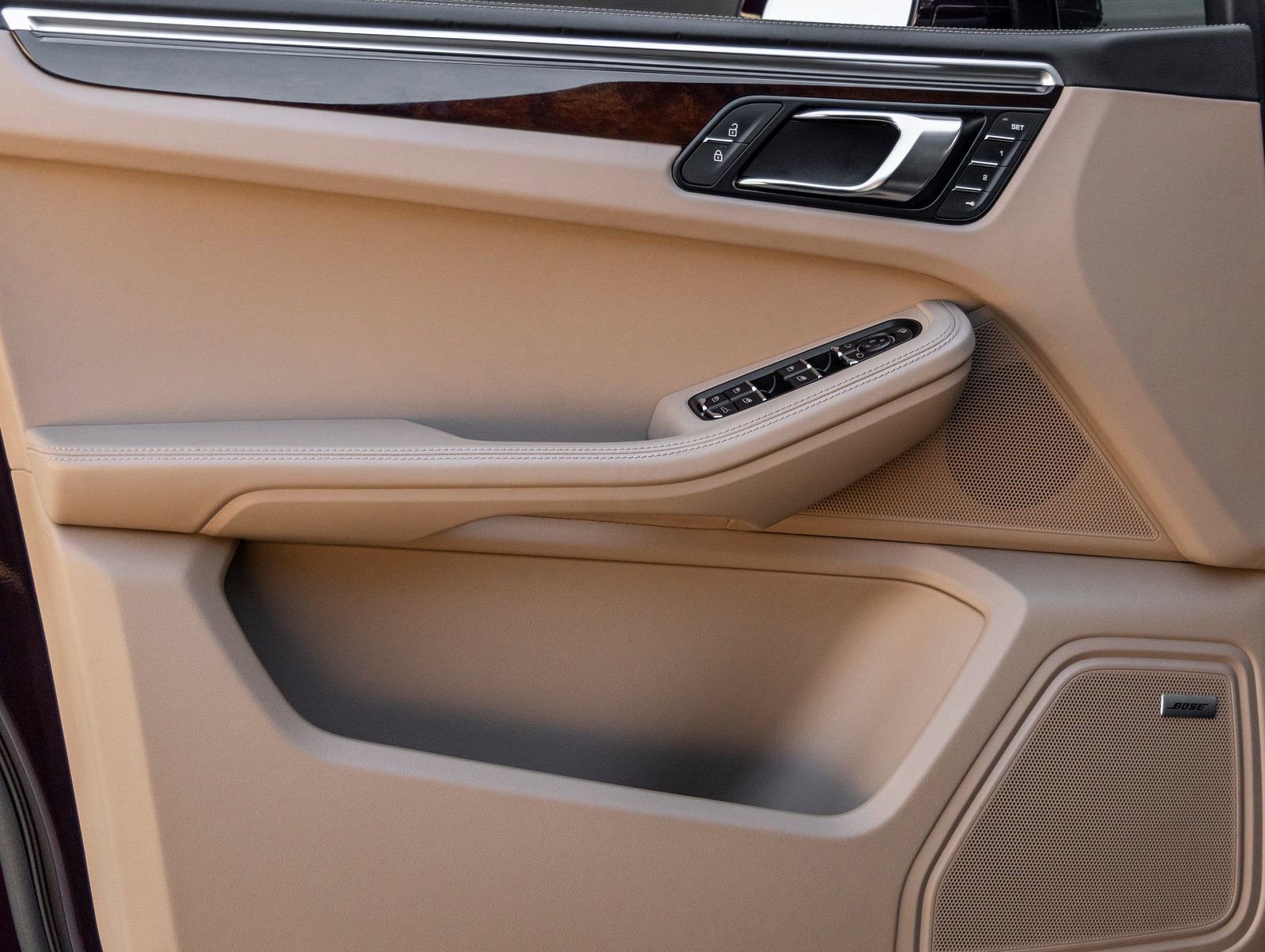 Certified 2023 Porsche Macan image 20