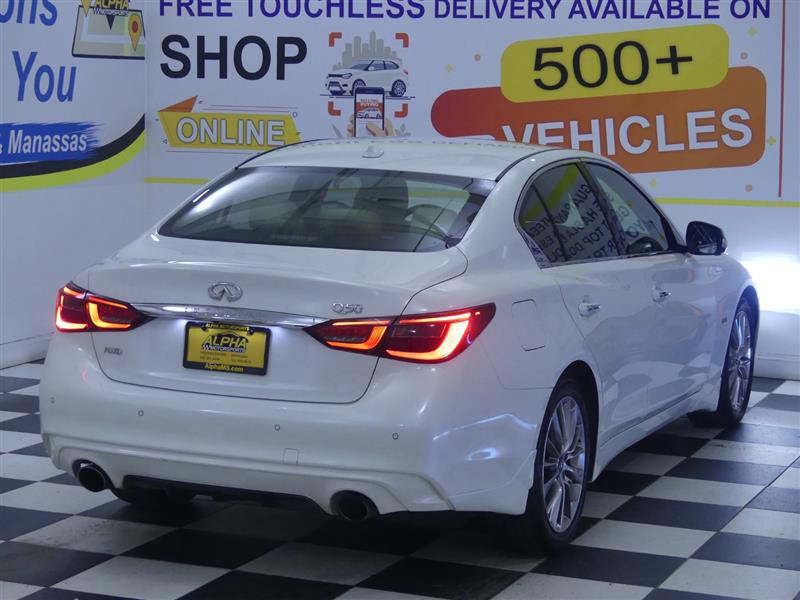 Used 2018 INFINITI Q50 Luxe w/ Essential Package (3.0T Luxe) AWD/4WD image 6