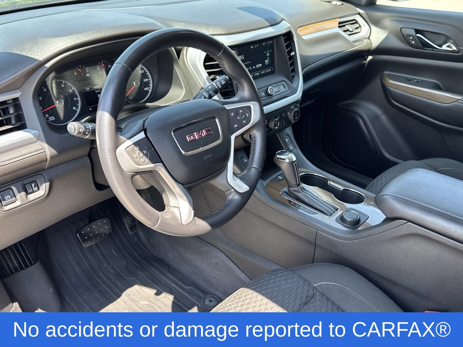 Used 2019 GMC Acadia SLE w/ LPO, Floor Liner Package FWD image 2