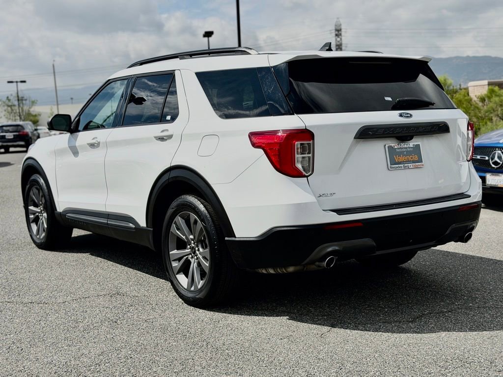 Used 2021 Ford Explorer XLT w/ Equipment Group 202A image 10