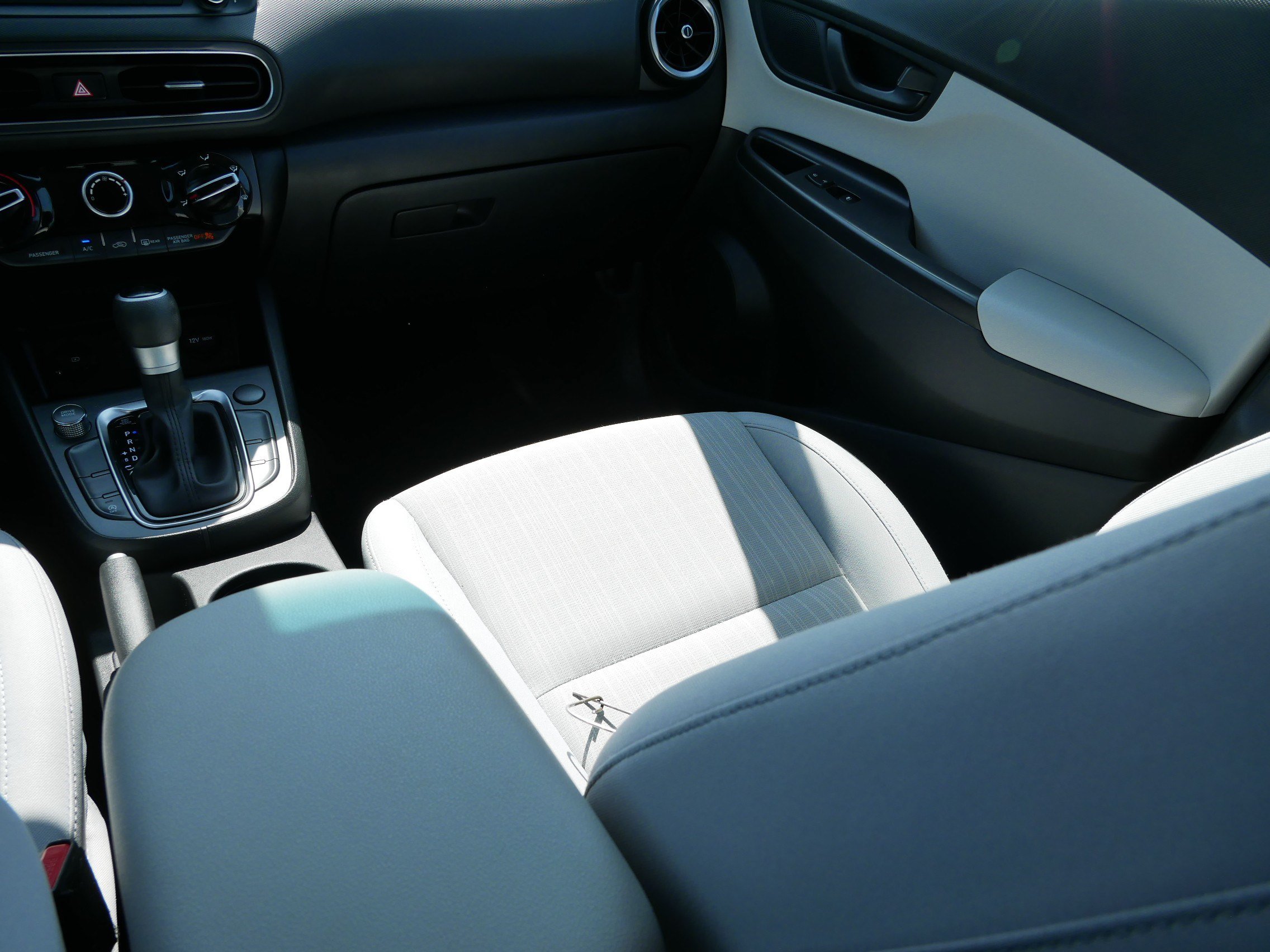 Used 2023 Hyundai Kona SEL FWD image 11