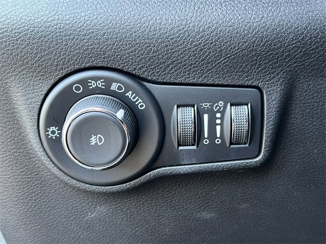 Certified 2022 Jeep Compass Limited image 19