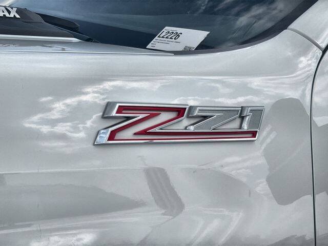 Used 2024 Chevrolet Silverado 2500 LT AWD/4WD image 31