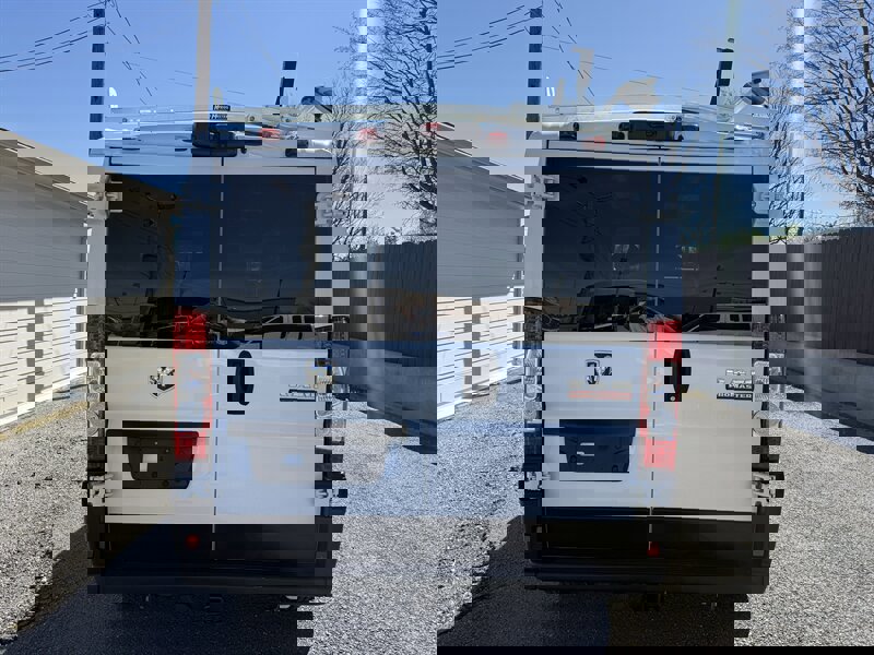 Used 2022 RAM ProMaster 2500 FWD image 2