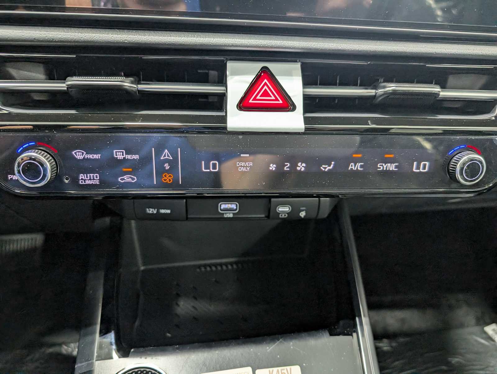 New 2025 Kia Niro EX image 28