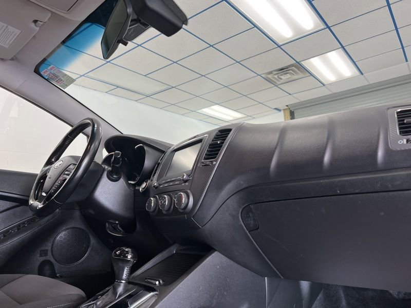 Used 2018 Kia Forte S w/ S Technology Plus Package FWD image 14