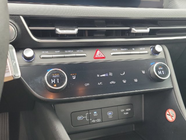 Used 2025 Hyundai Sonata SEL FWD image 24
