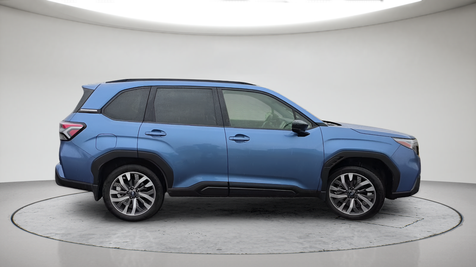 Used 2025 Subaru Forester Touring w/ Popular Package - Touring AWD/4WD image 5
