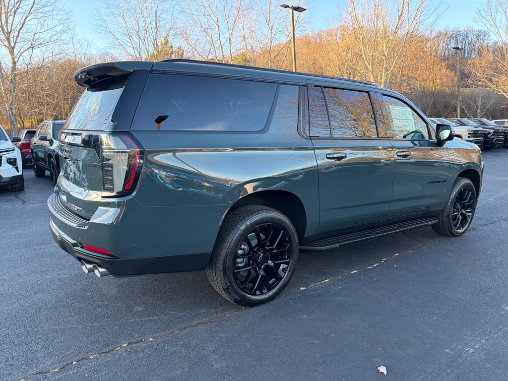 New 2026 Chevrolet Suburban RST w/ Comfort Package image 3