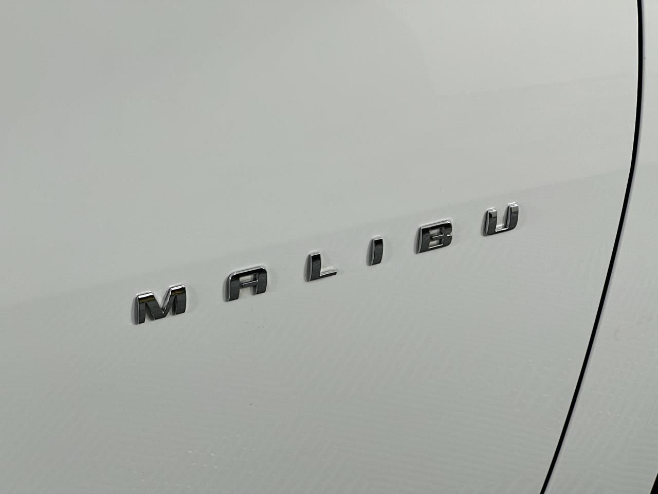 Used 2023 Chevrolet Malibu LT image 17