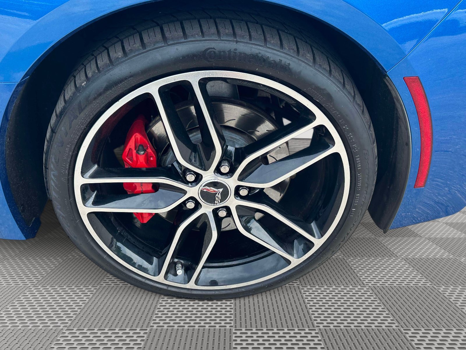 Used 2016 Chevrolet Corvette Stingray Coupe w/ 2LT Preferred Equipment Group RWD image 33